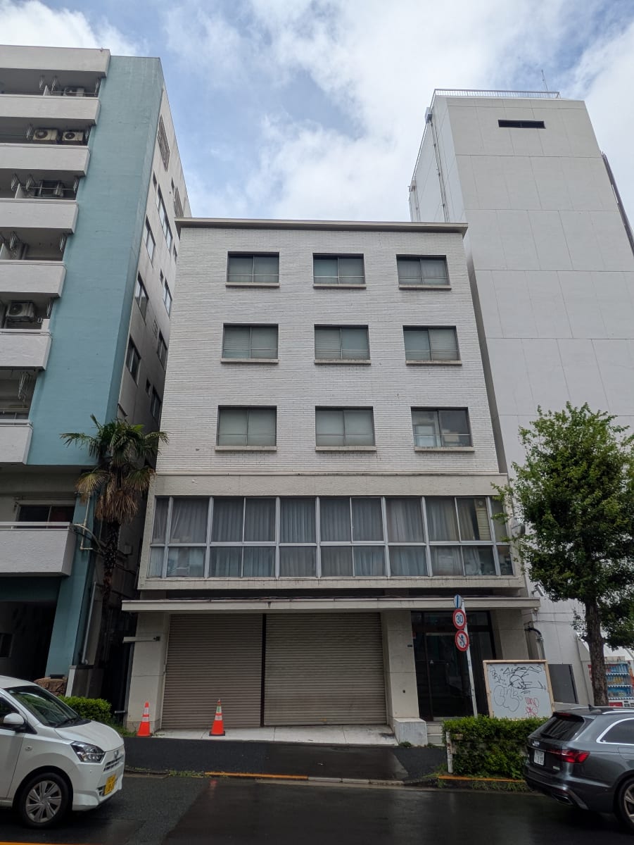 v20251001150706/fresh/building/J00100387826_1