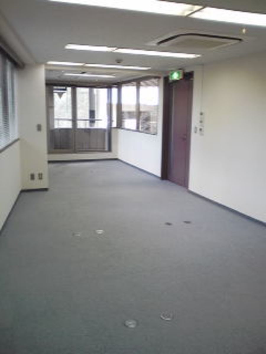 v20251001150706/fresh/building/J00100387831_6