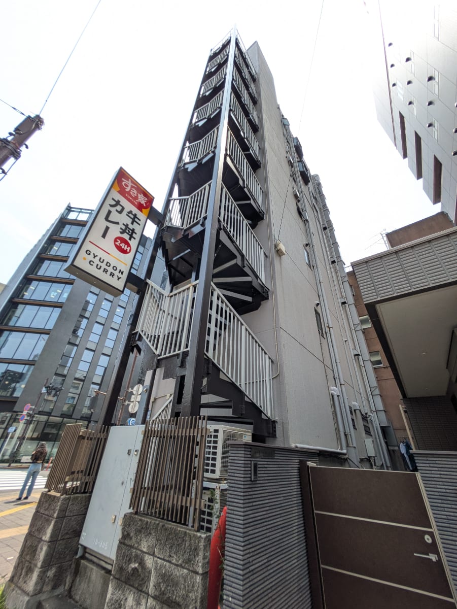 v20251001150706/fresh/building/J00100389689_11