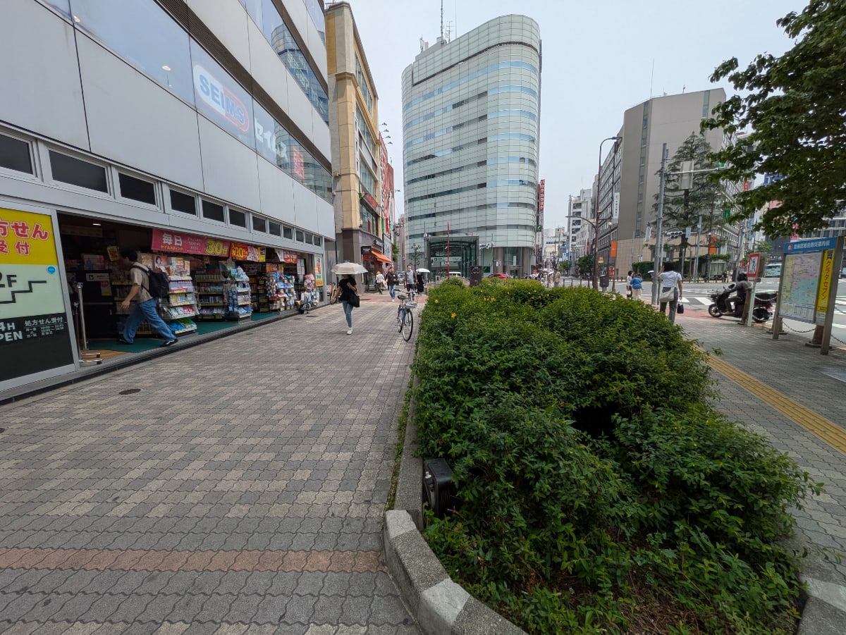 v20251001150706/fresh/building/J00100390326_2