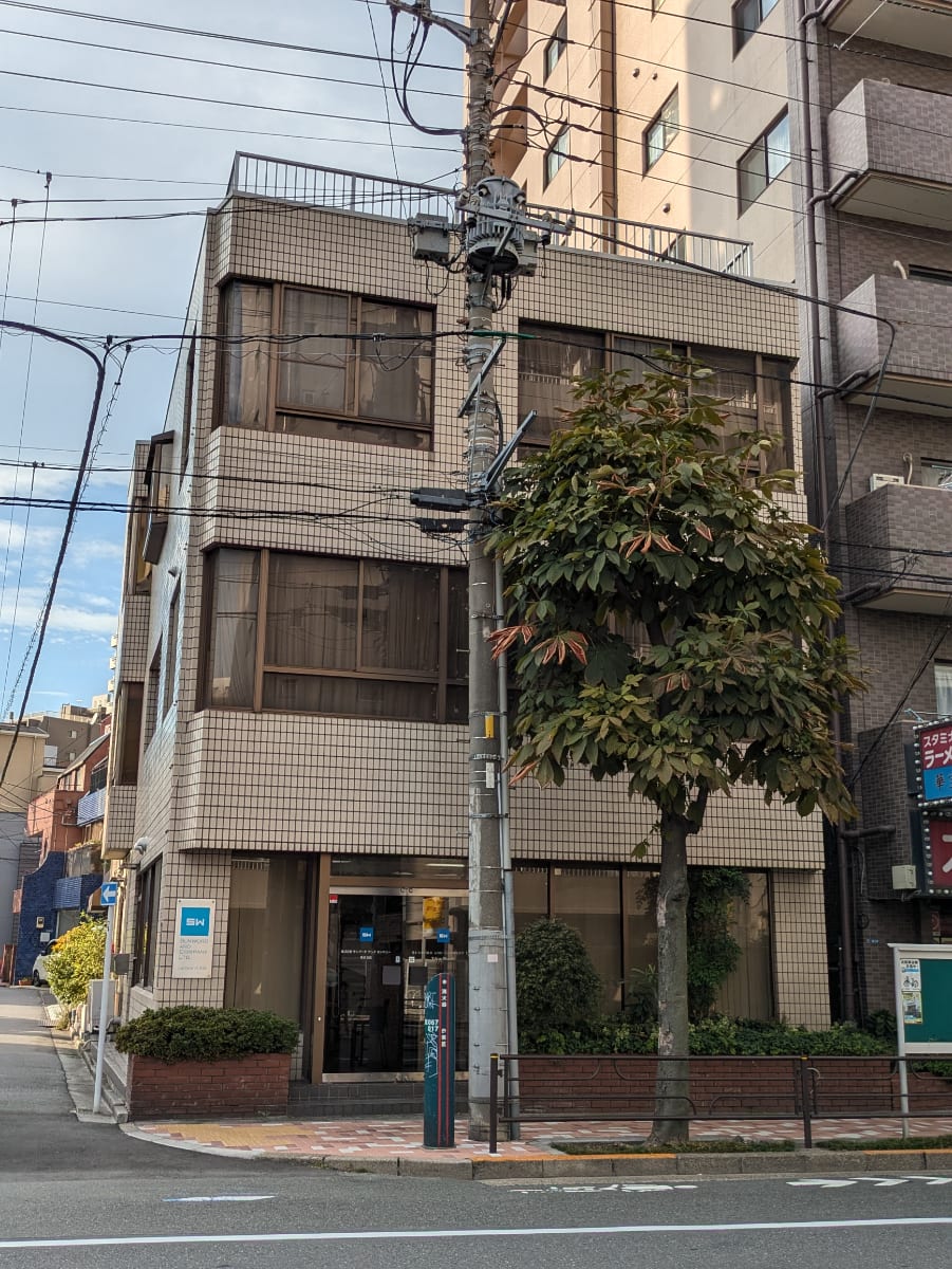 v20251001150706/fresh/building/J00100393198_9