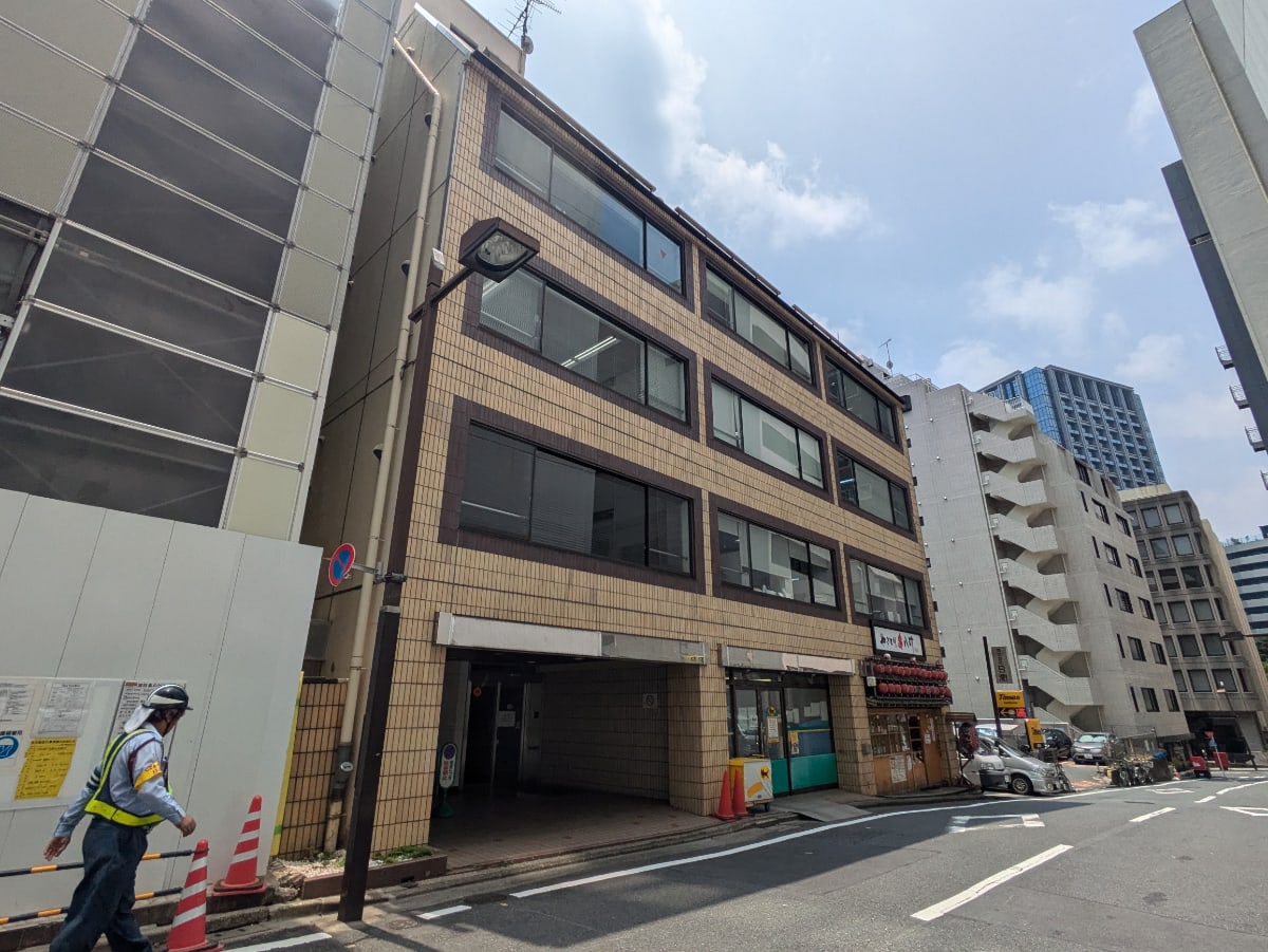 v20251001150706/fresh/building/J00100393703_5