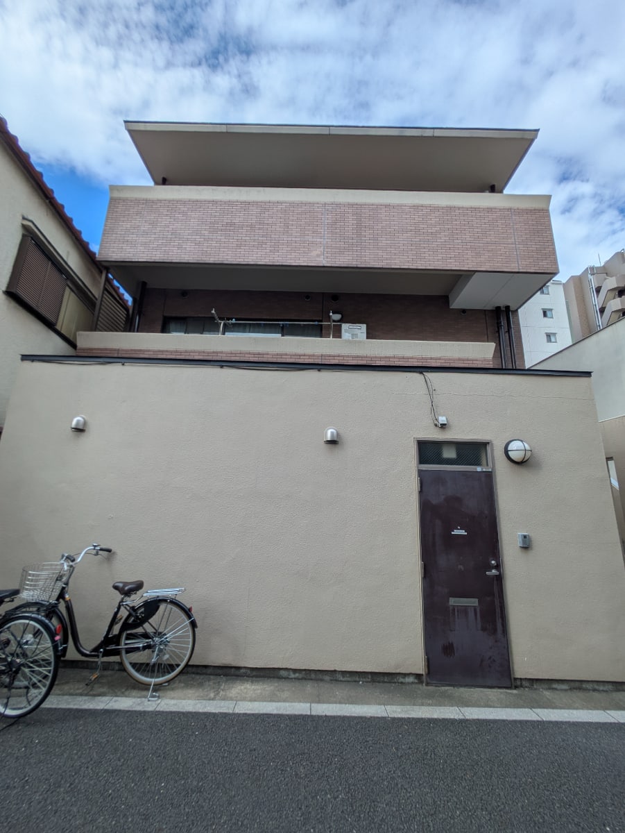 v20251001150706/fresh/building/J00100394140_10