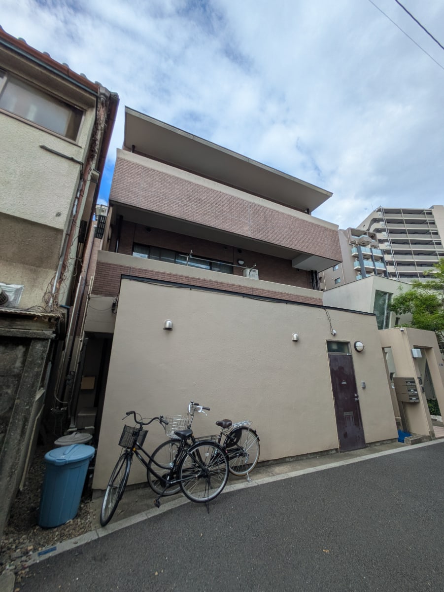 v20251001150706/fresh/building/J00100394140_9