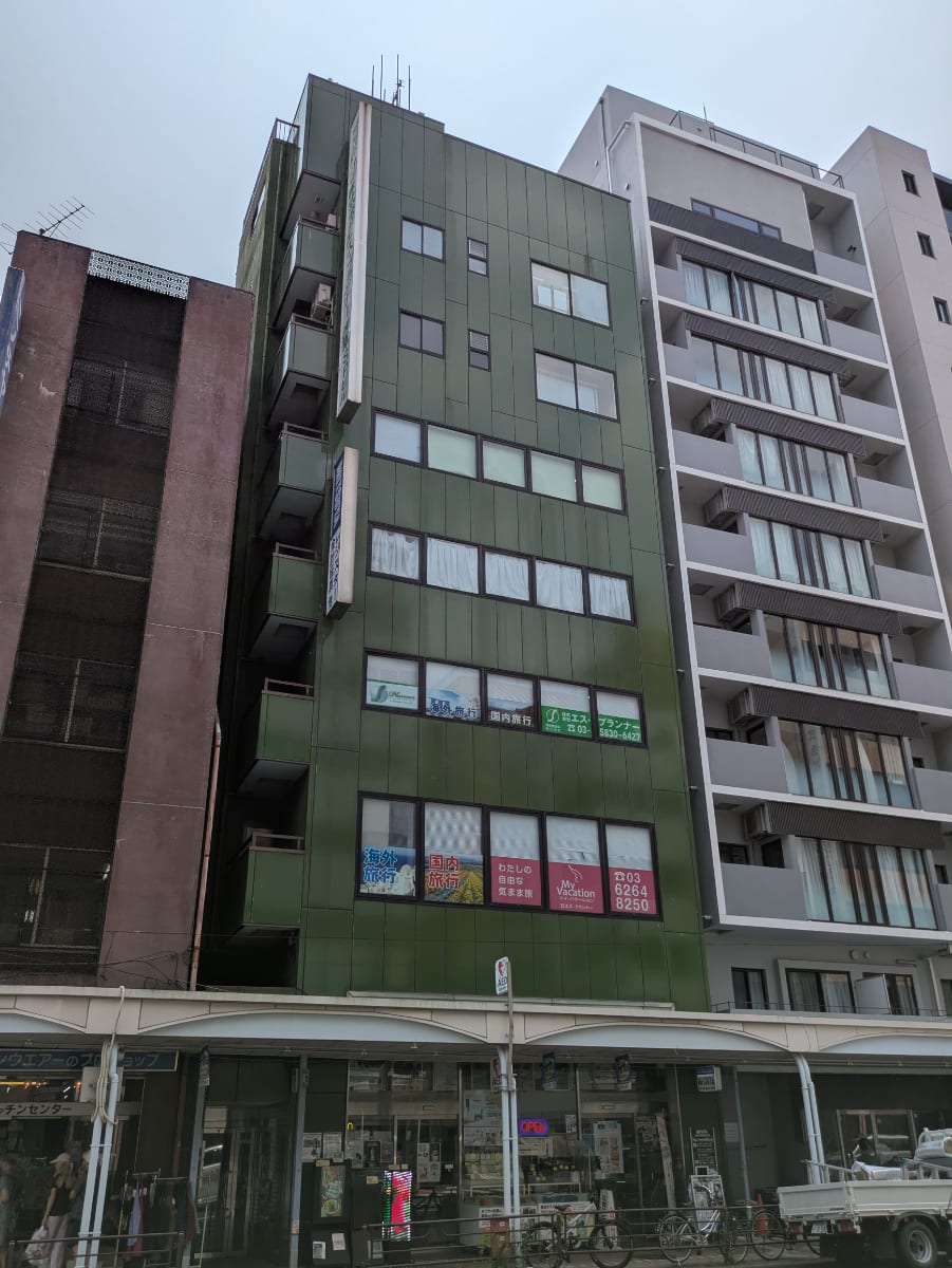 v20251001150706/fresh/building/J00100394929_7