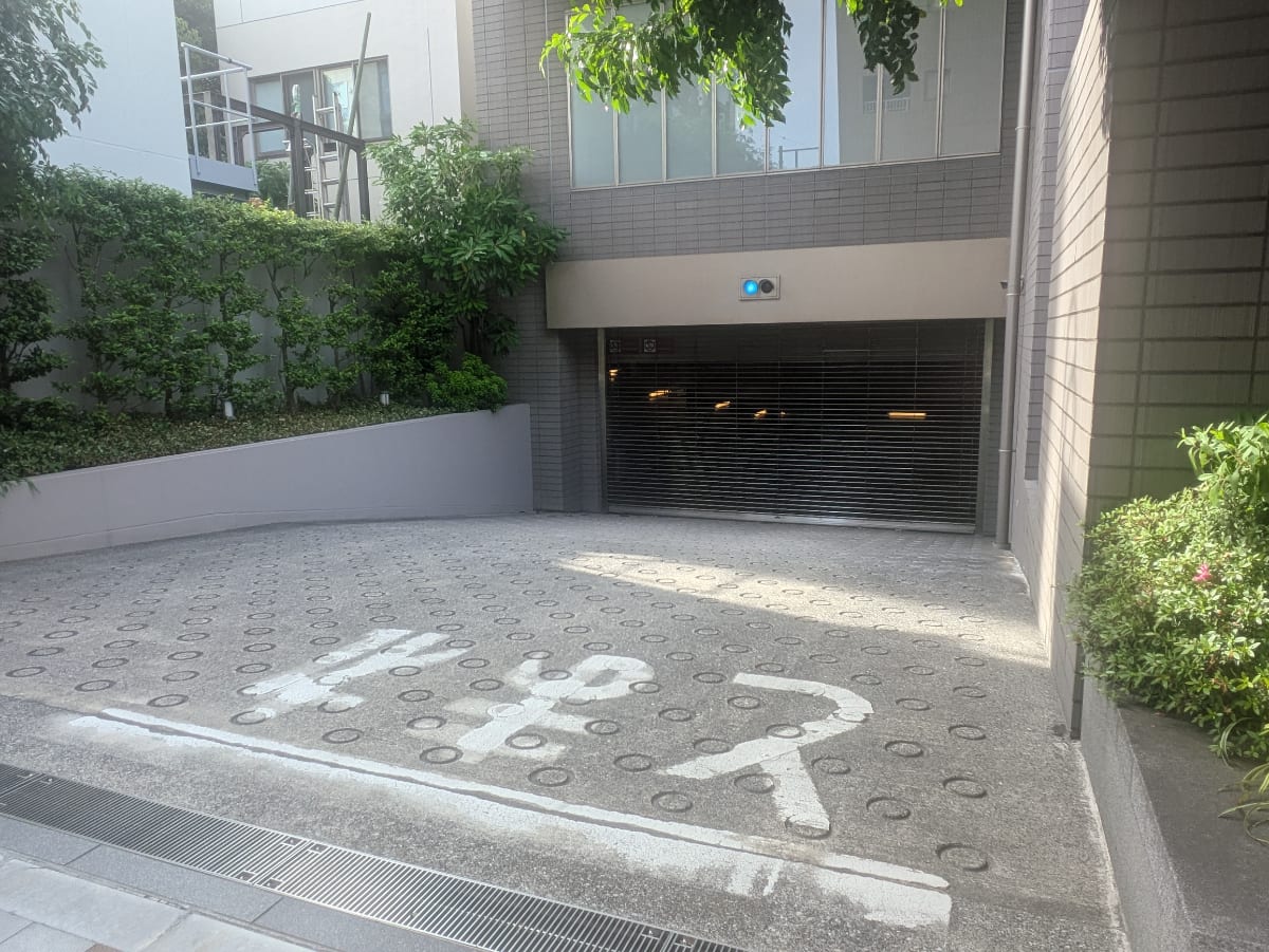 v20251001150706/fresh/building/J00100401484_8