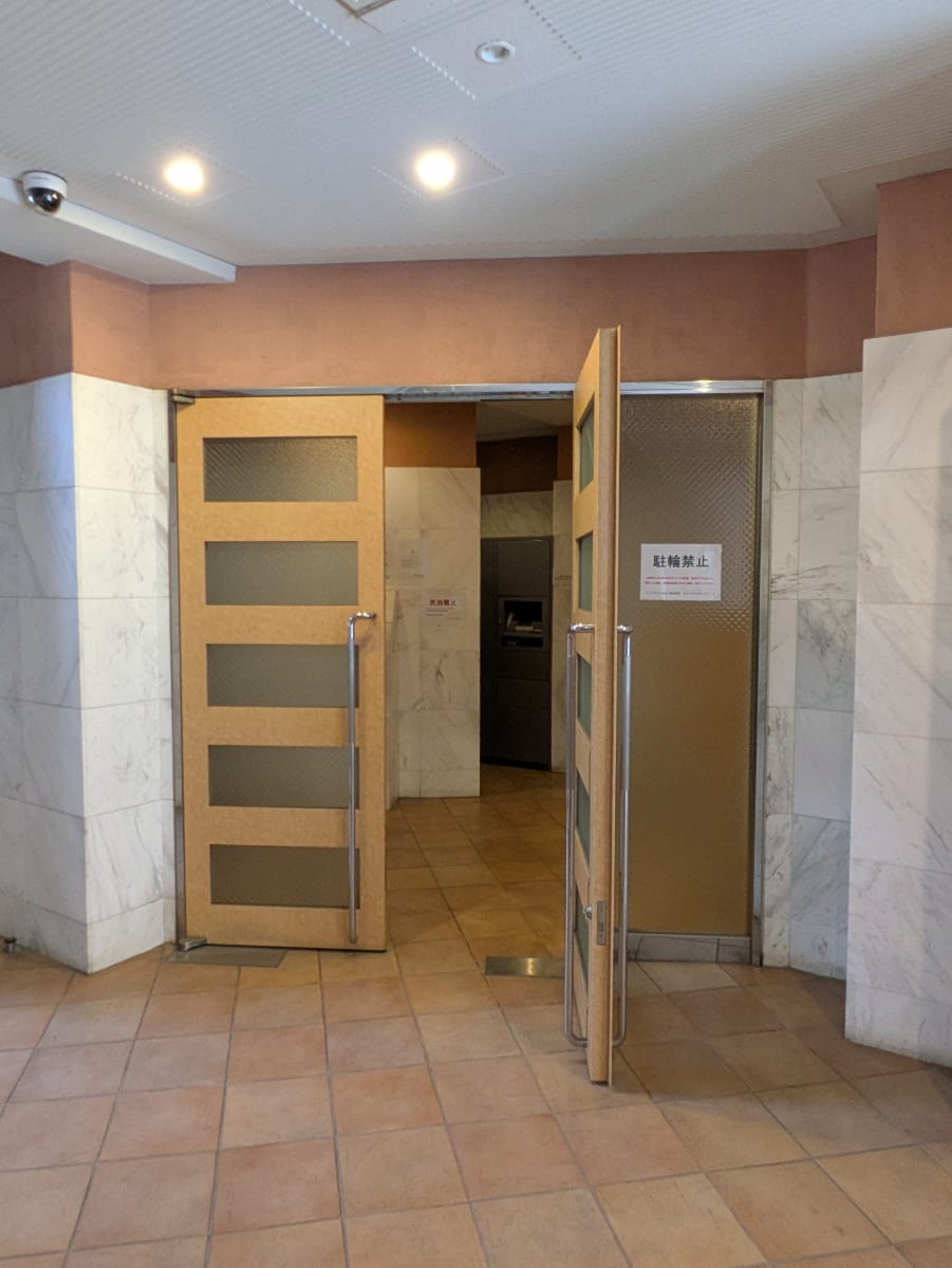 v20251001150706/fresh/building/J00100402552_11