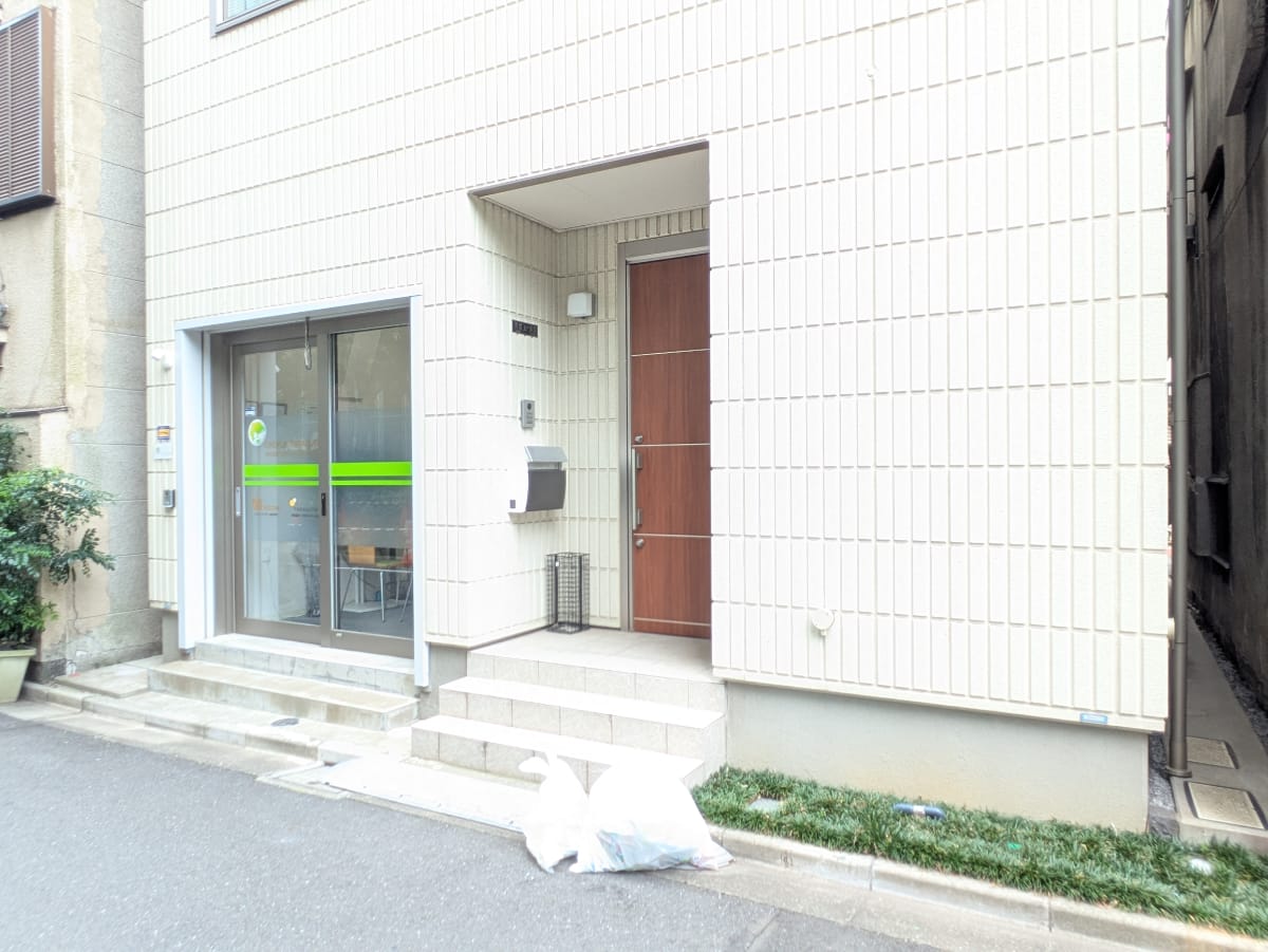 v20251001150706/fresh/building/J00100403661_11