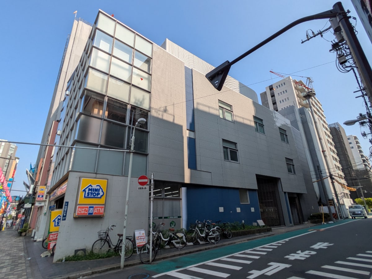 v20251001150706/fresh/building/J00100410793_8