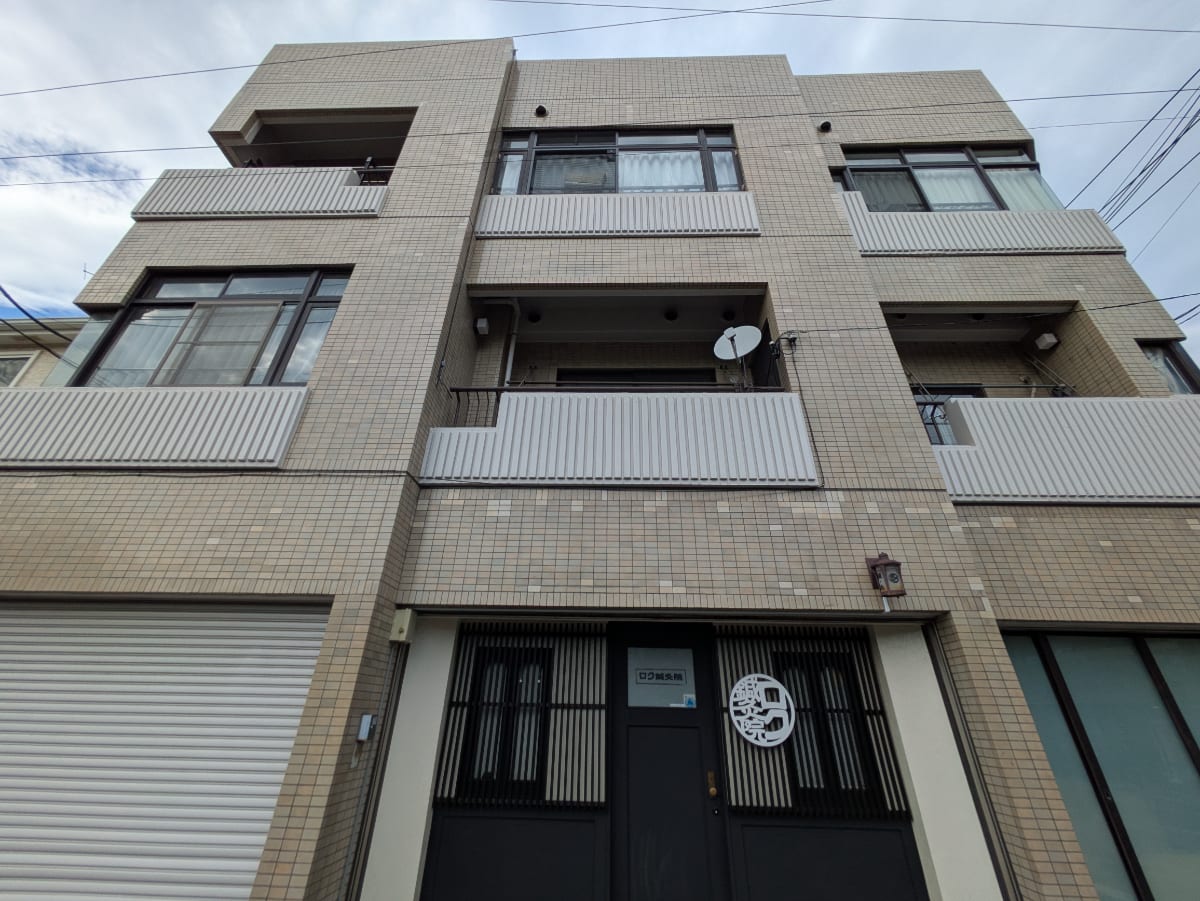 v20251001150706/fresh/building/J00100418405_6