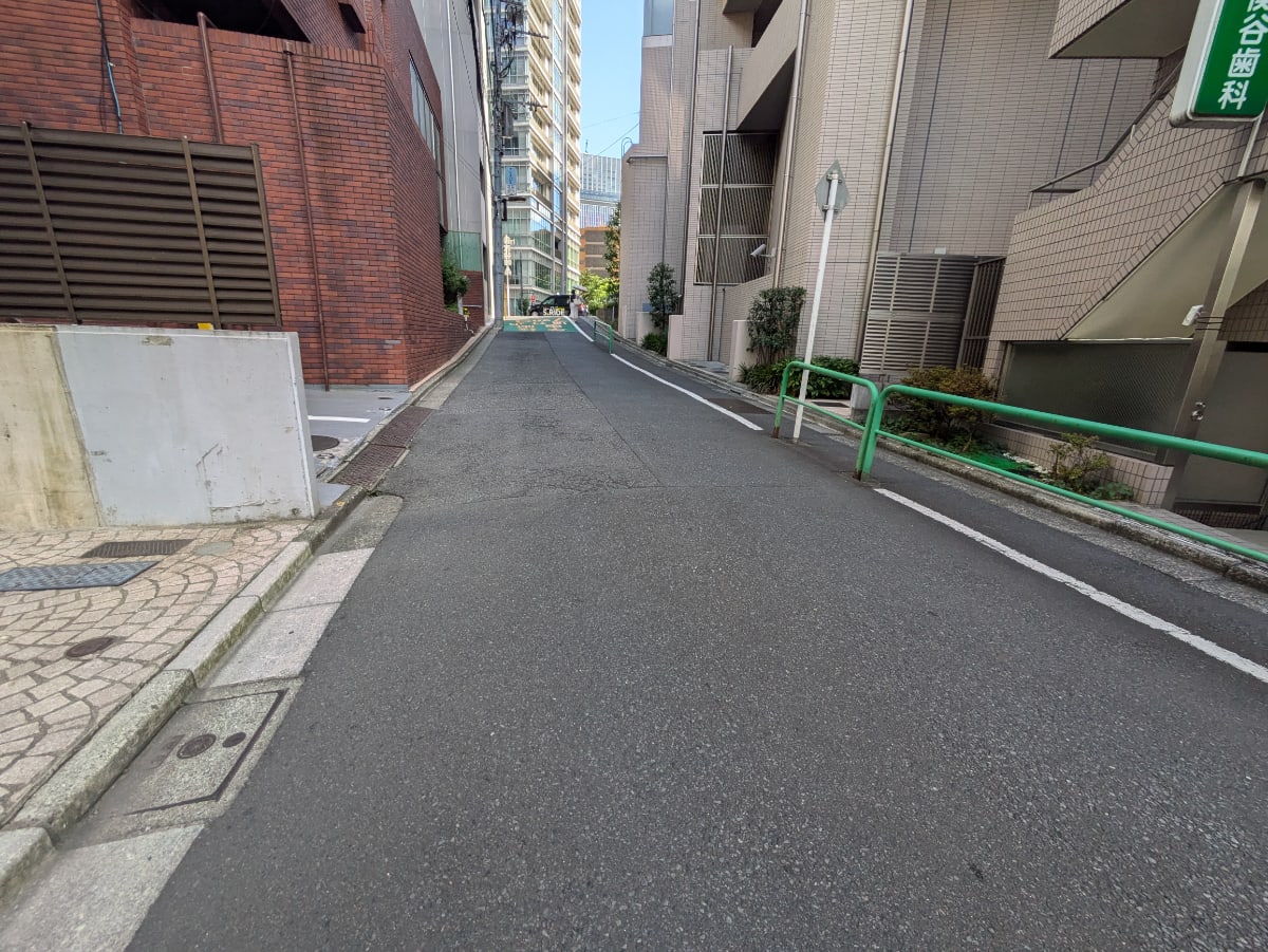 v20251001150706/fresh/building/J00100418633_10