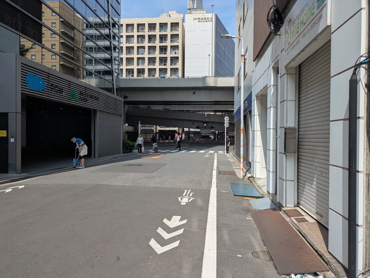 v20251001150706/fresh/building/J00100421251_11
