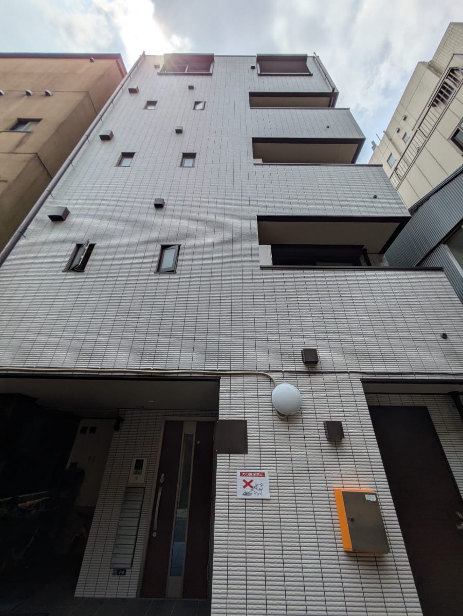v20251001150706/fresh/building/J00100432318_10