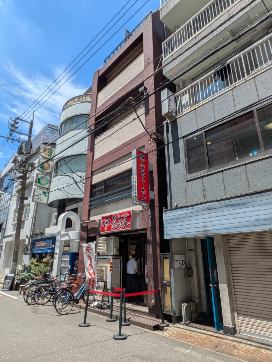 v20251001150706/fresh/building/J00100432320_5
