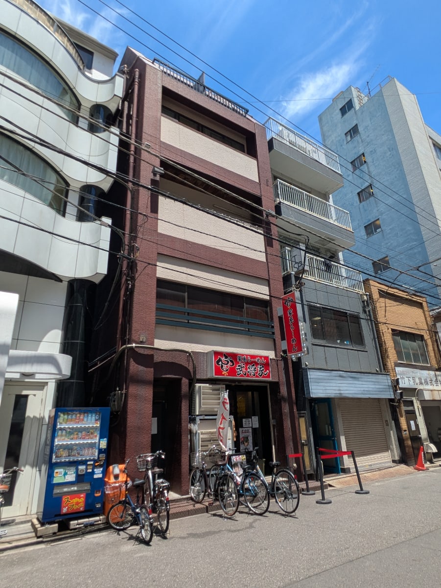 v20251001150706/fresh/building/J00100432320_7