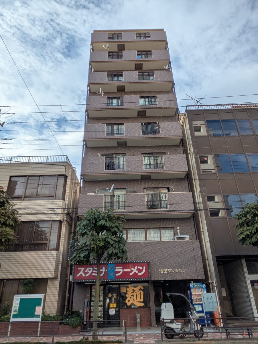 v20251001150706/fresh/building/J00100457818_6