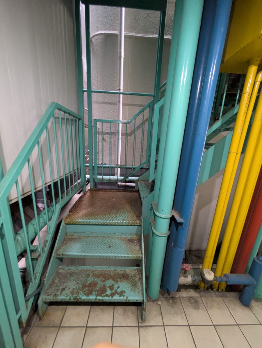 v20251001150706/fresh/building/J00100463966_11