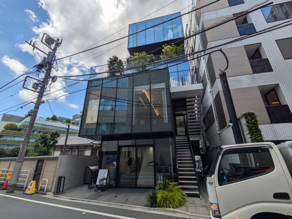 v20251001150706/fresh/building/J00100496372_1