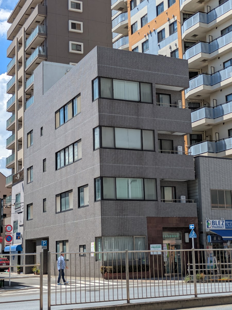 v20251001150706/fresh/building/J00100500983_5