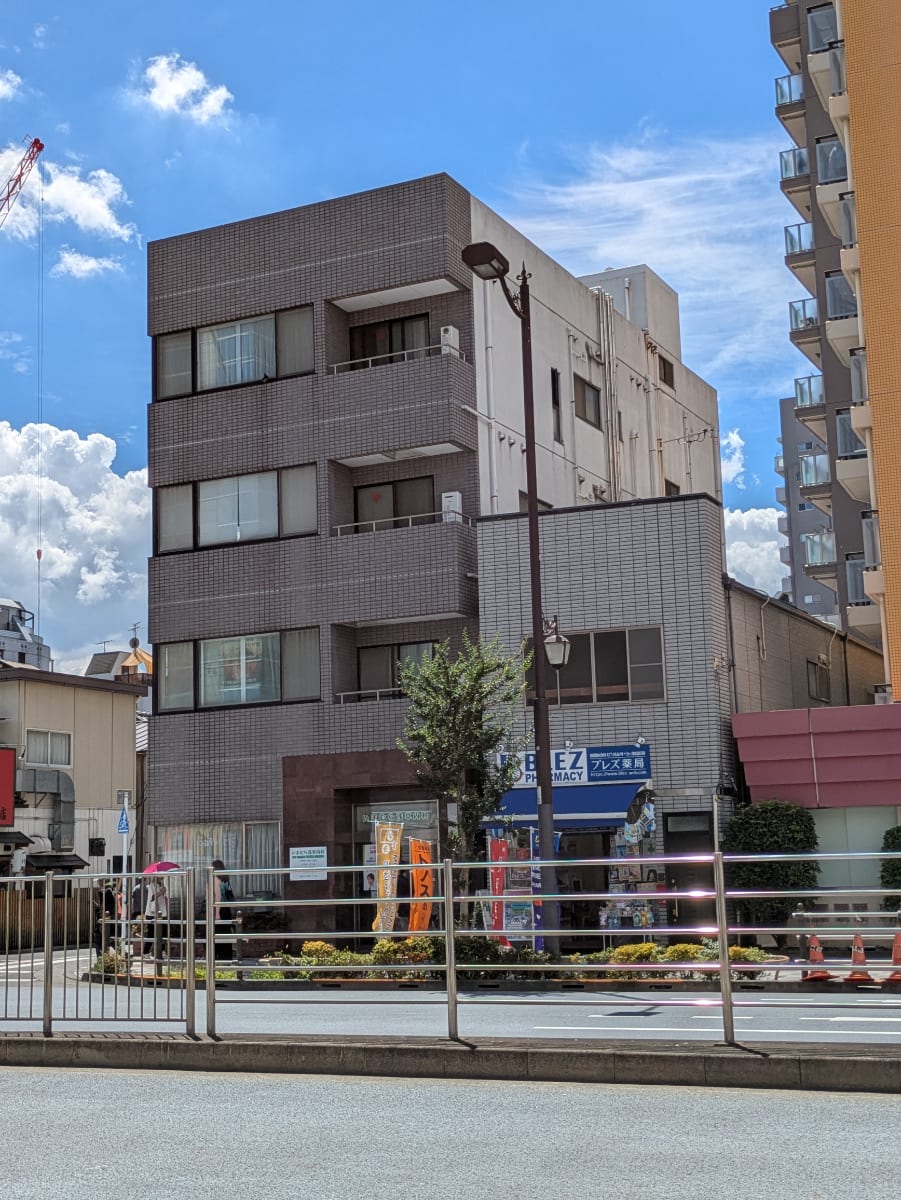 v20251001150706/fresh/building/J00100500983_9