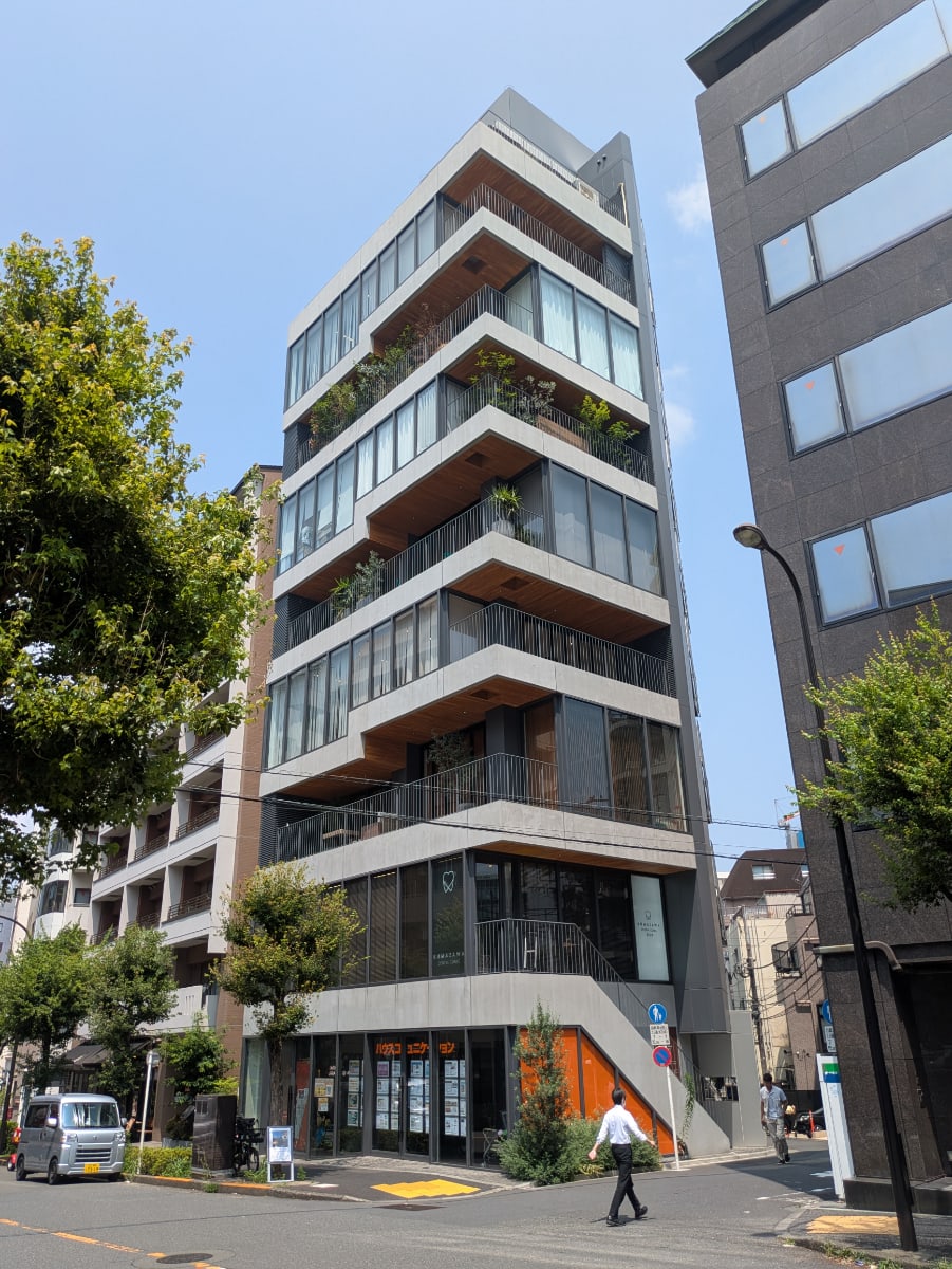 v20251001150706/fresh/building/J00100505871_5