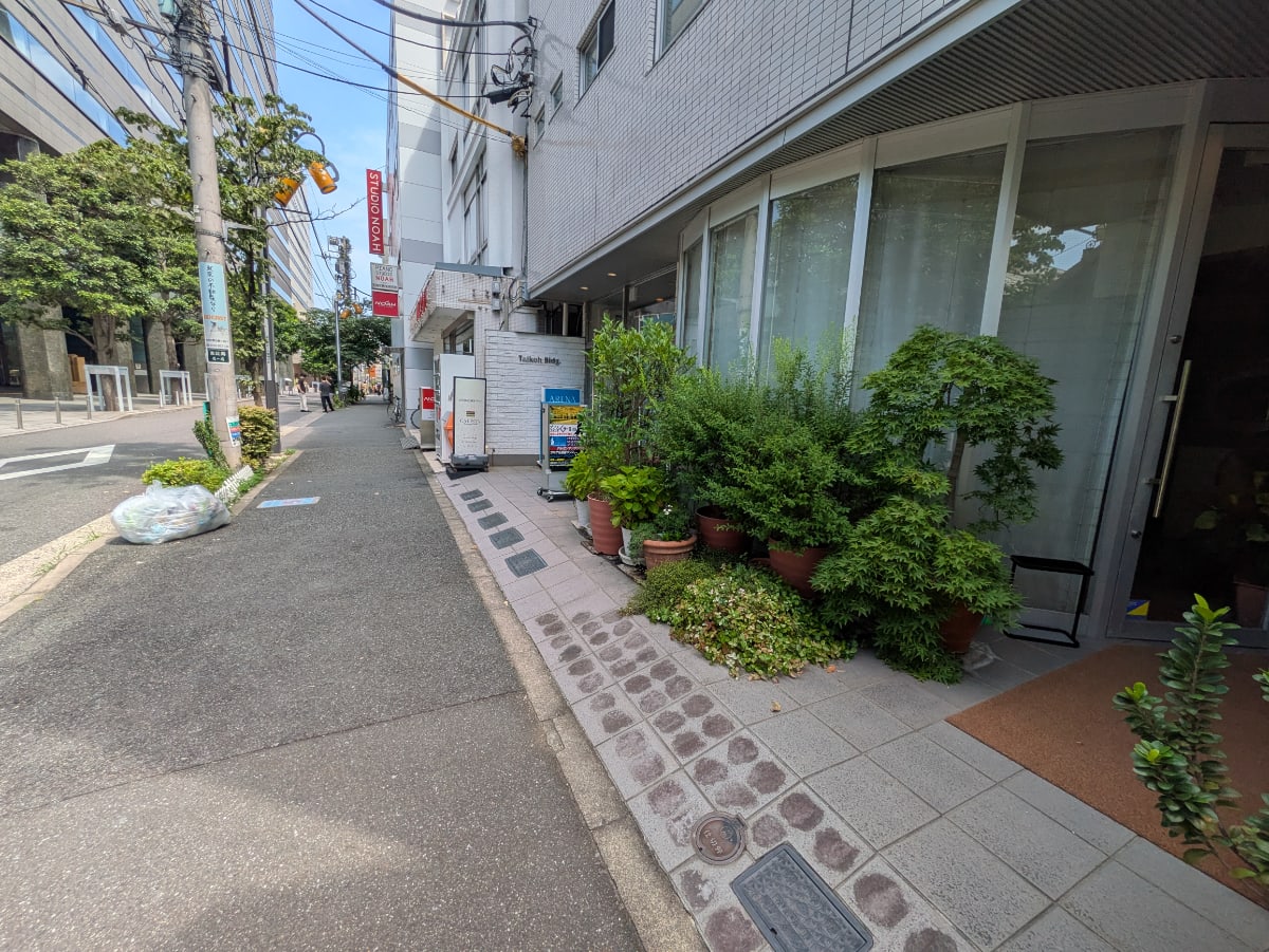 v20251003033705/fresh/building/J00100365894_11
