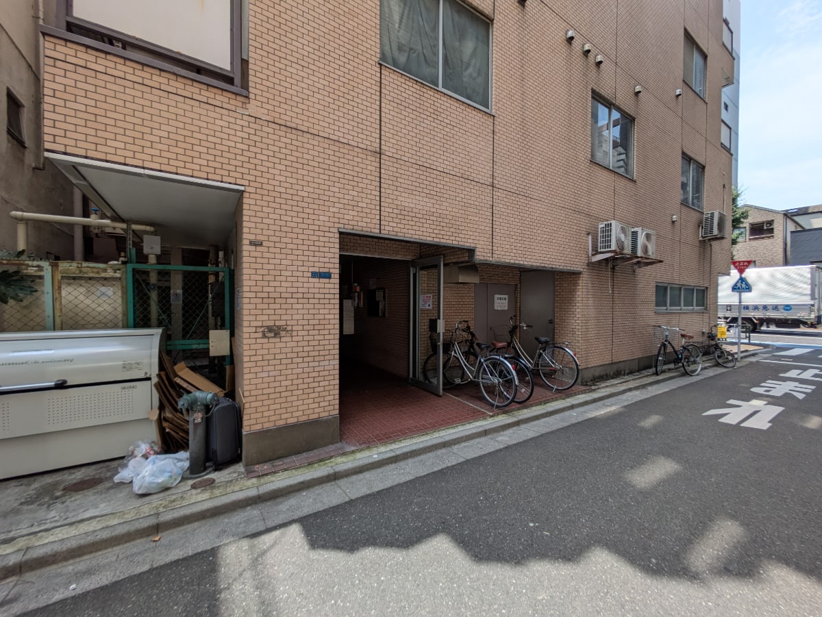 v20251003033705/fresh/building/J00100366508_14