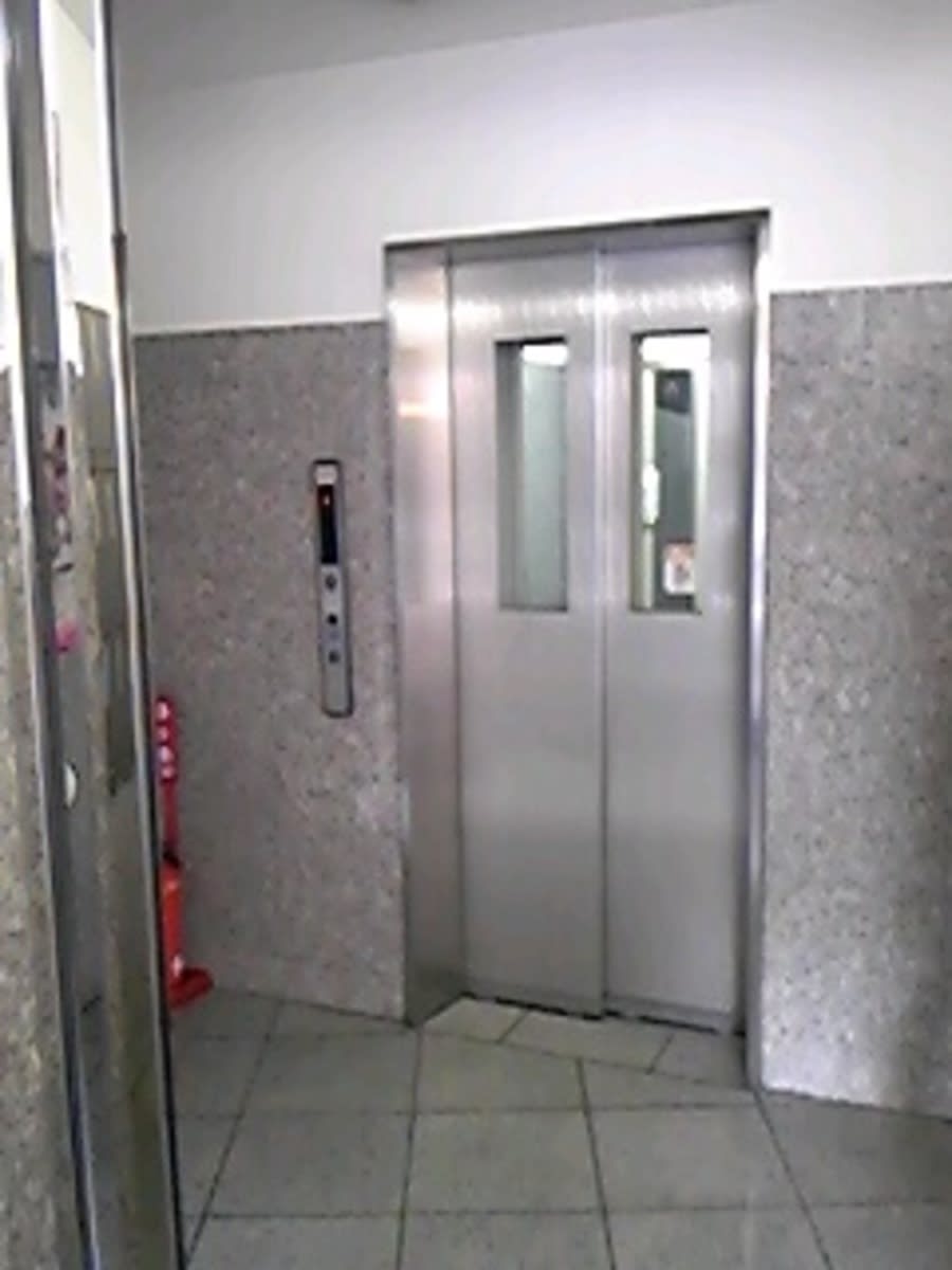 v20251003033705/fresh/building/J00100366513_4