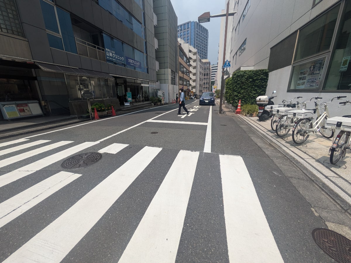 v20251003033705/fresh/building/J00100367333_13
