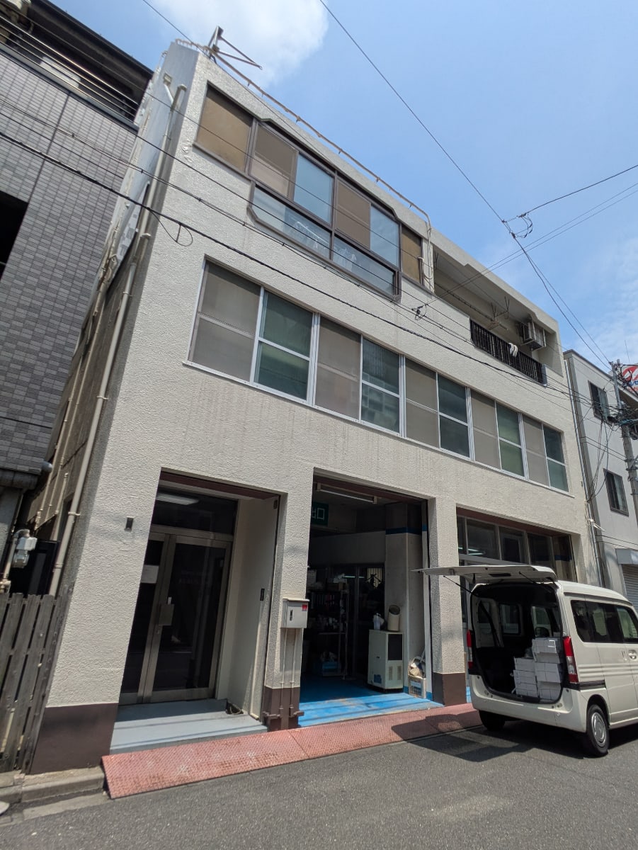 v20251003033705/fresh/building/J00100370740_6