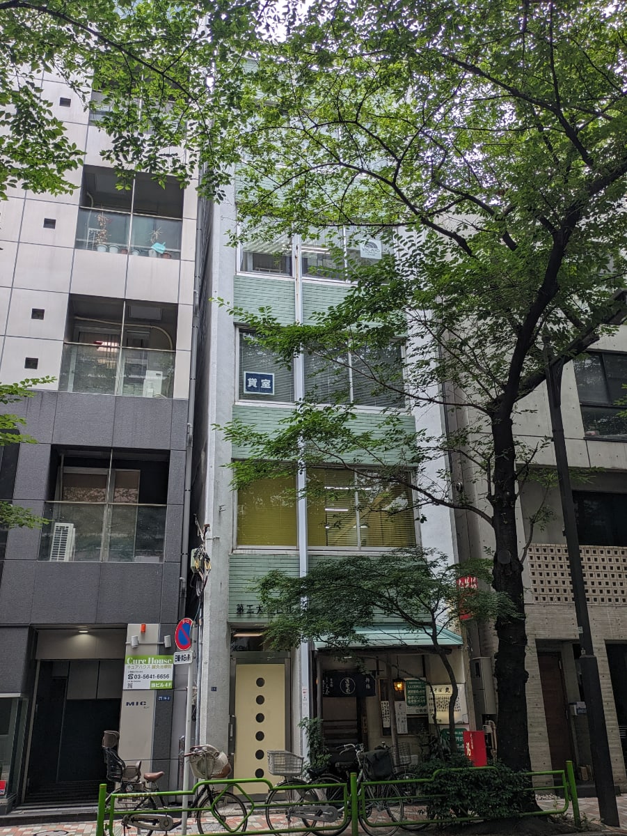 v20251003033705/fresh/building/J00100374787_1