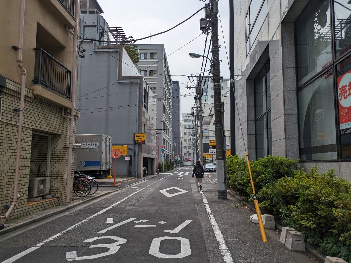 v20251003033705/fresh/building/J00100375274_14