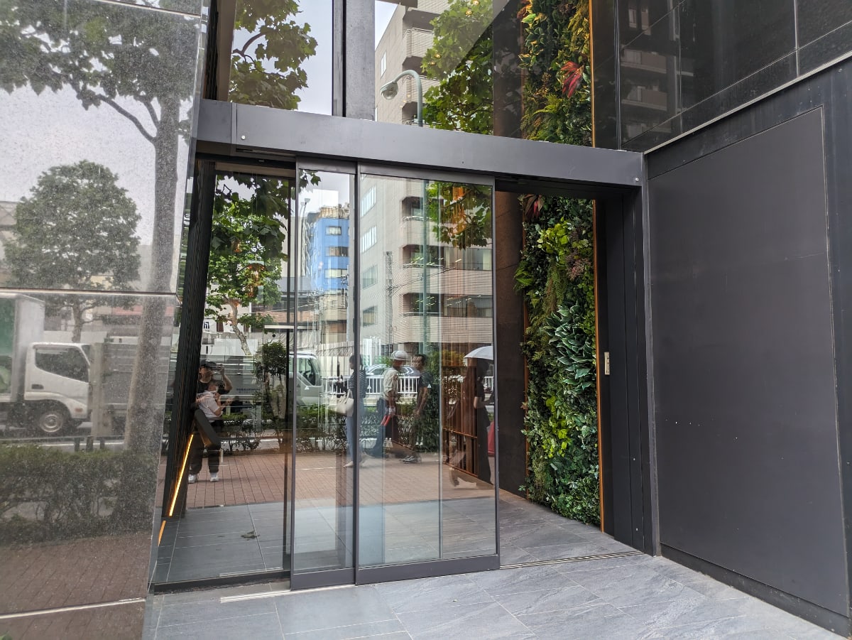 v20251003033705/fresh/building/J00100375274_3