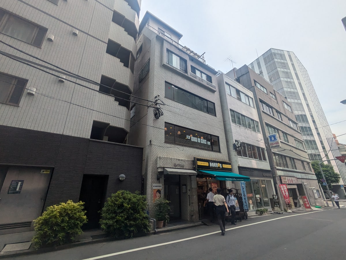 v20251003033705/fresh/building/J00100376063_6