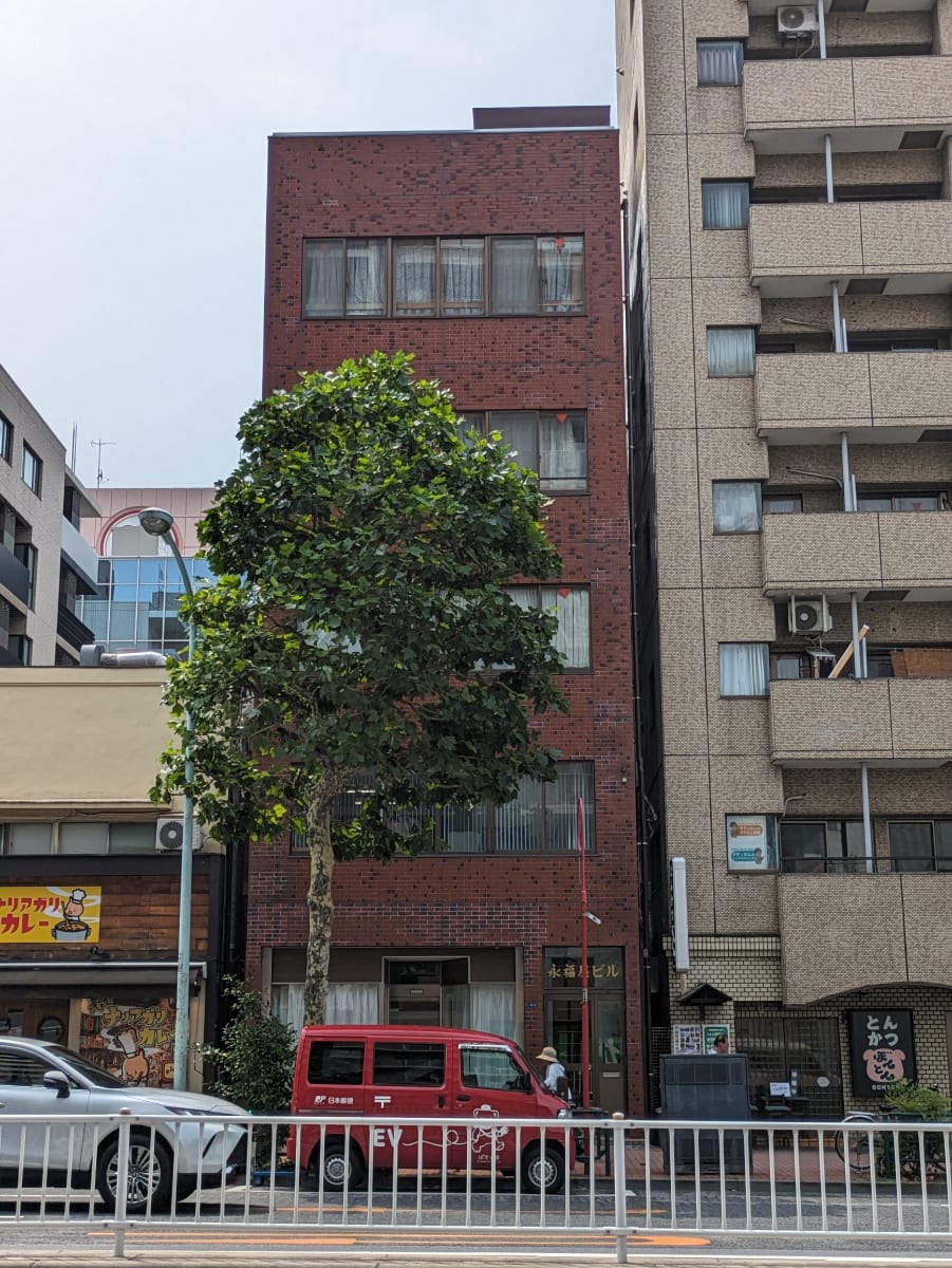 v20251003033705/fresh/building/J00100376787_6