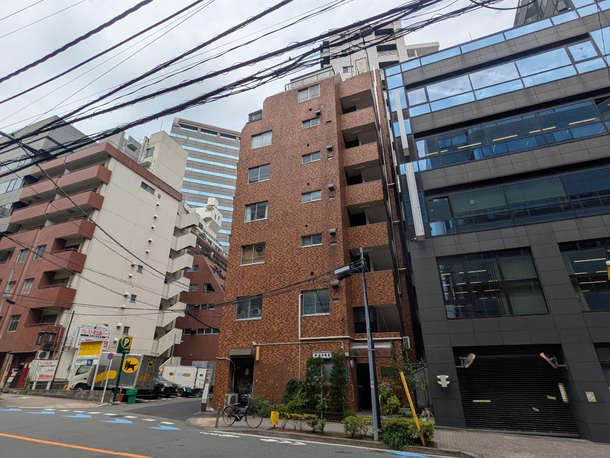 v20251003033705/fresh/building/J00100377672_10