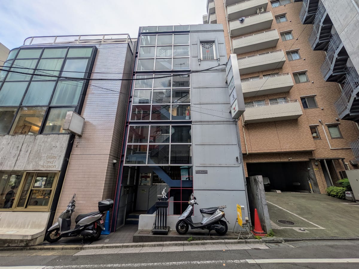 v20251003033705/fresh/building/J00100378224_5