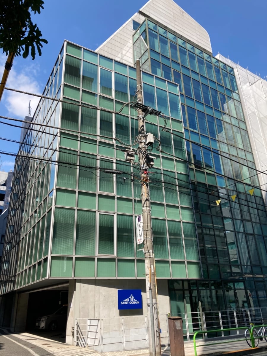 v20251003033705/fresh/building/J00100380215_1