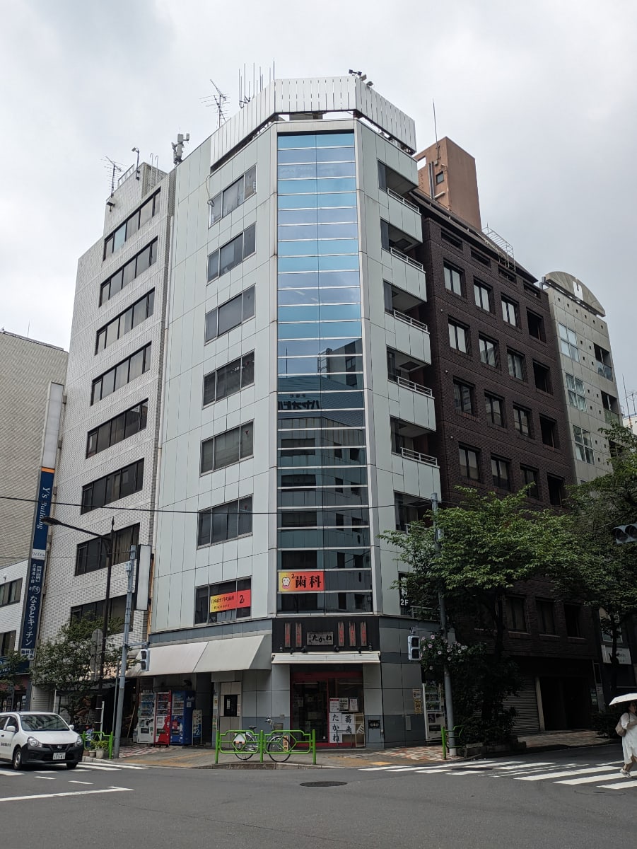 v20251003033705/fresh/building/J00100380482_1