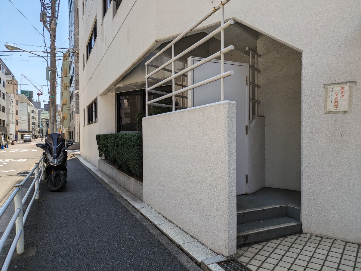 v20251003033705/fresh/building/J00100382915_11