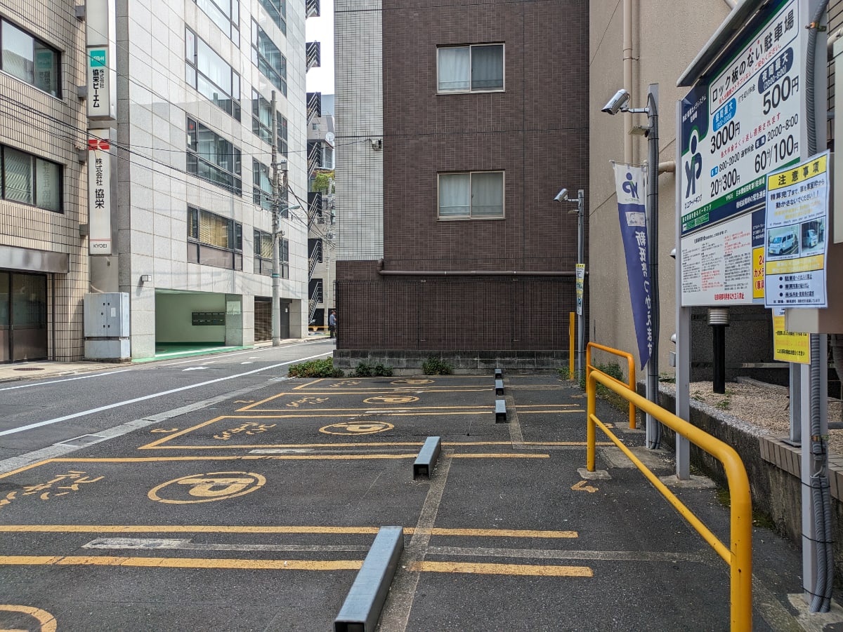 v20251003033705/fresh/building/J00100383320_17