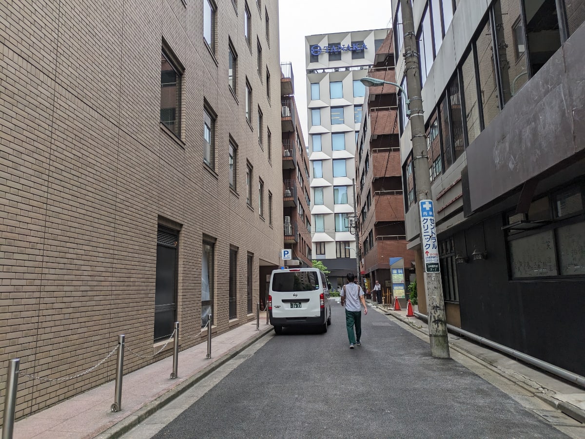 v20251003033705/fresh/building/J00100383830_14