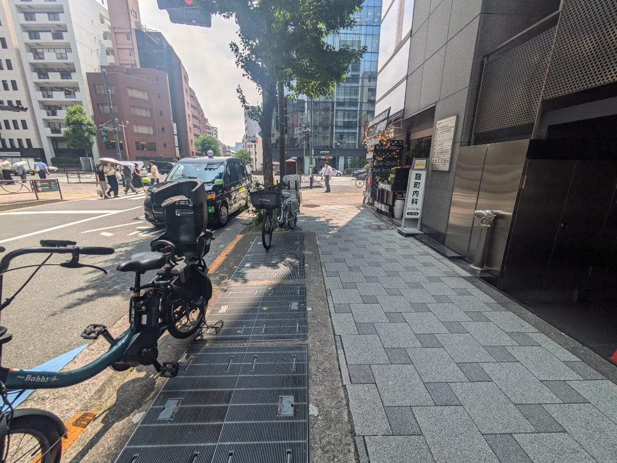 v20251003033705/fresh/building/J00100384023_2