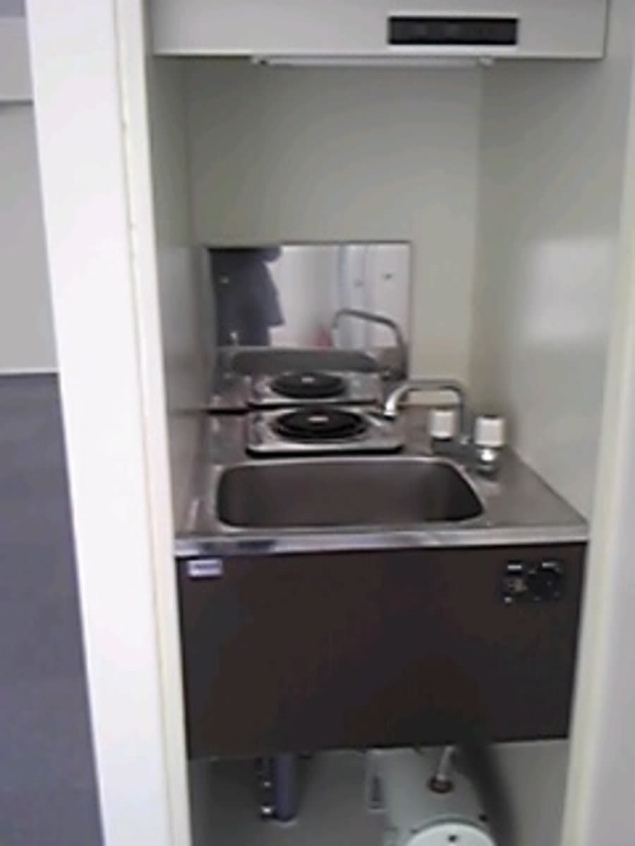 v20251003033705/fresh/building/J00100387631_8