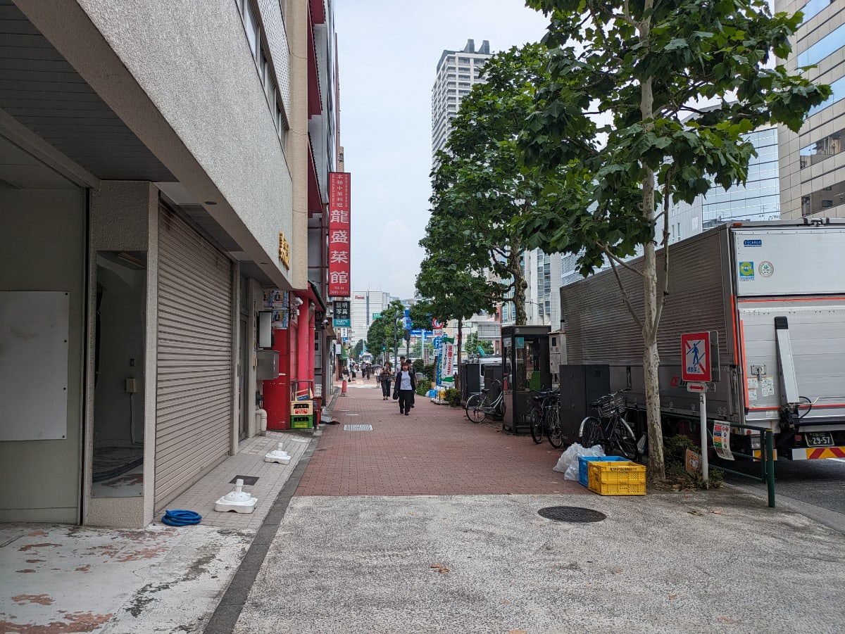 v20251003033705/fresh/building/J00100389422_15