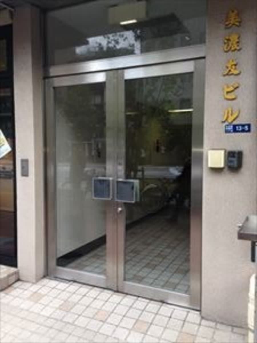 v20251003033705/fresh/building/J00100389422_3