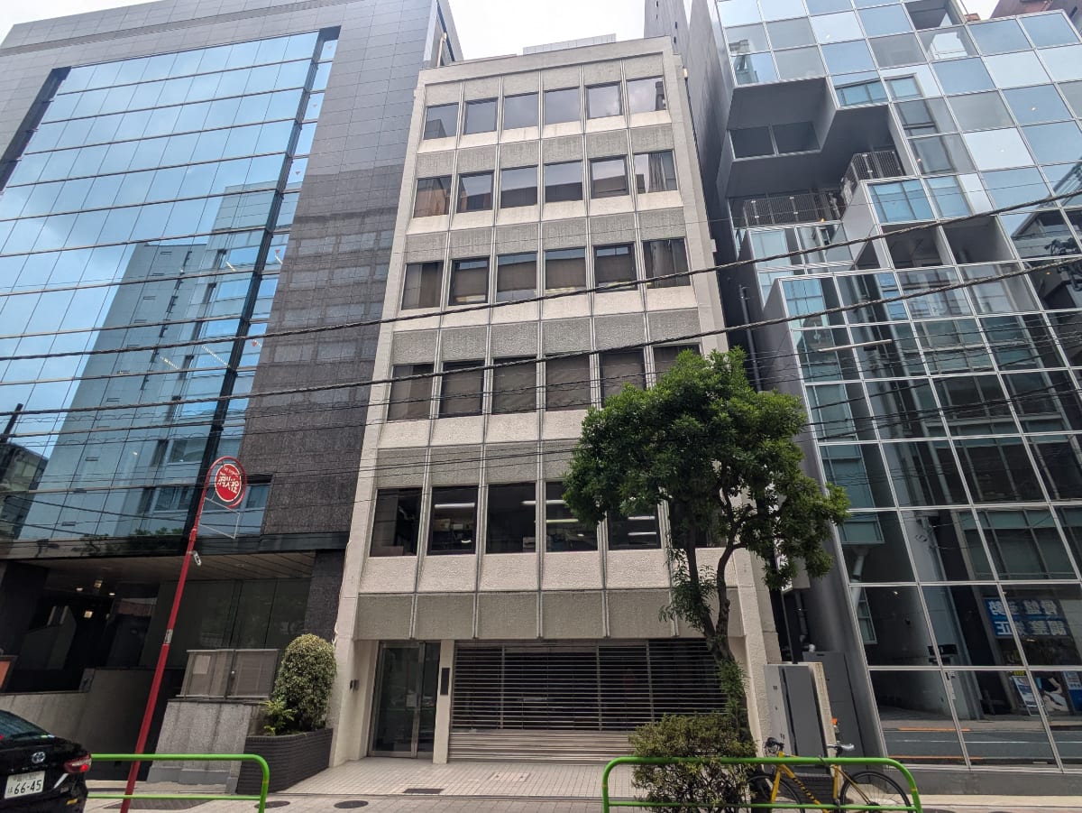 v20251003033705/fresh/building/J00100389529_1