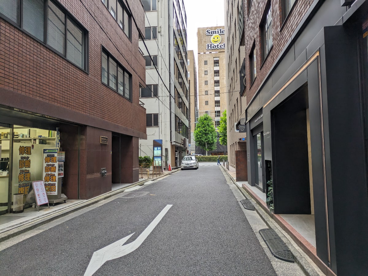 v20251003033705/fresh/building/J00100391275_2