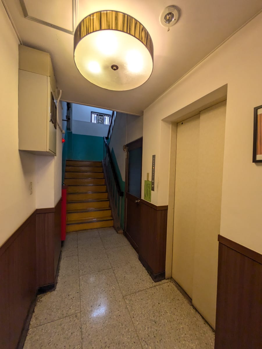 v20251003033705/fresh/building/J00100392733_13