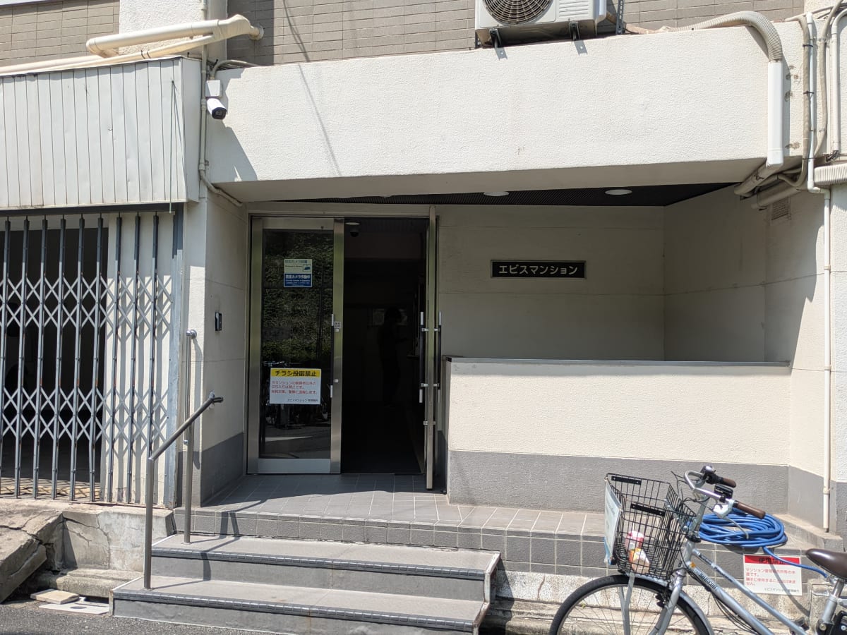 v20251003033705/fresh/building/J00100392827_3